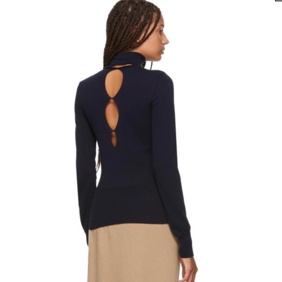 JACQUEMUS Baya Turtleneck Cutout Open Back Sweater - Picture 4 of 10